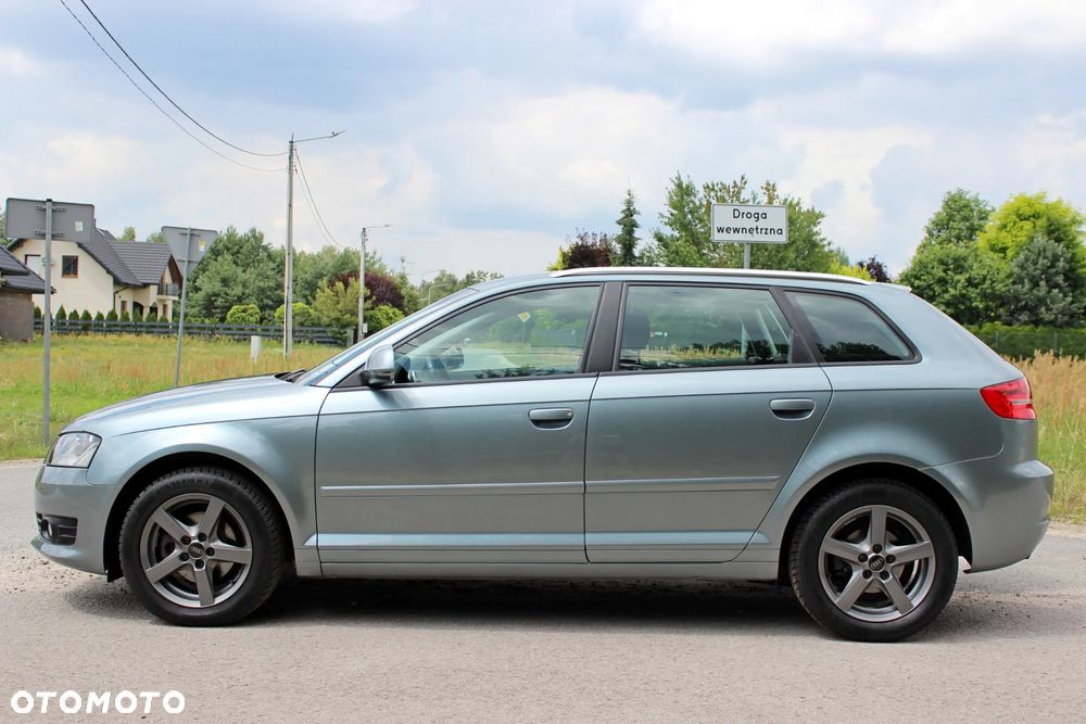 Audi A3 Sportback 1.6 Attraction - 9