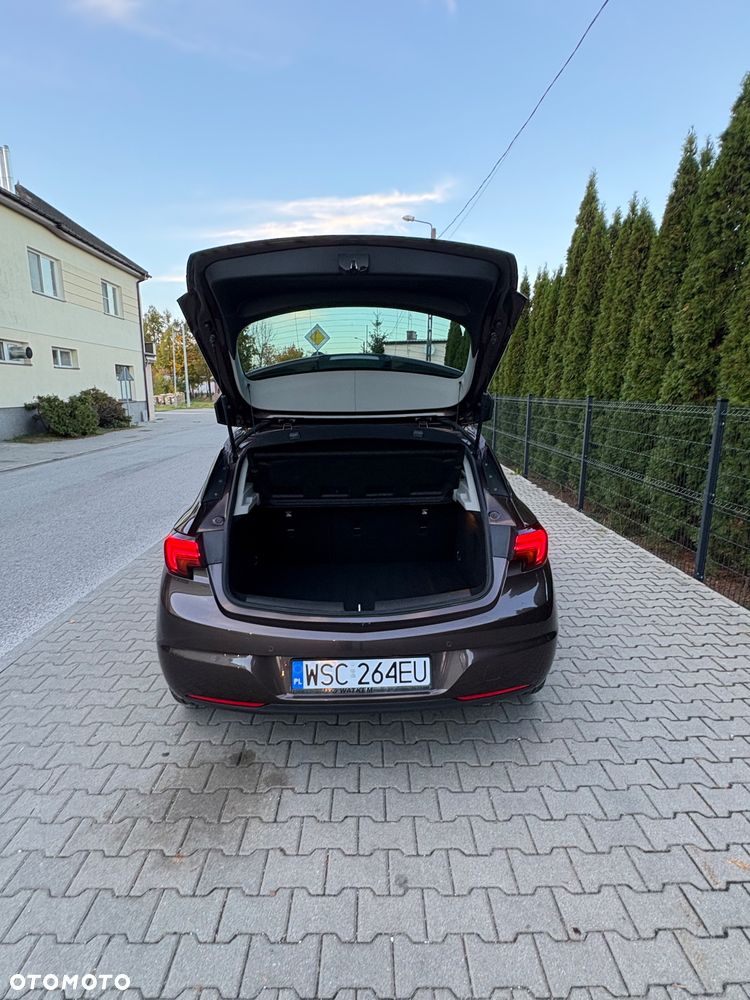 Opel Astra 1.4 Turbo Business - 12