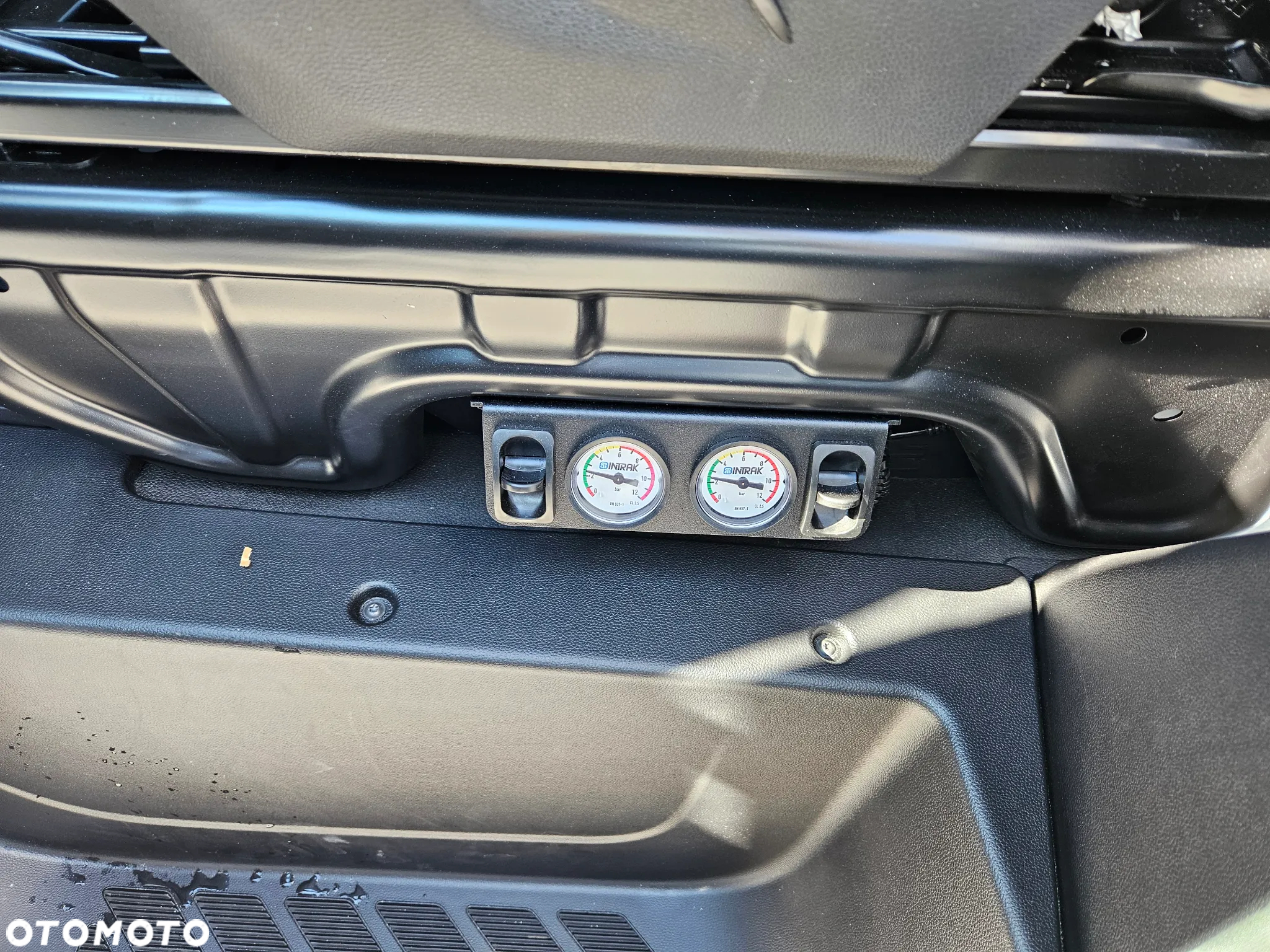 Renault nowy Master kontener piekarniczy + izoterma - 12