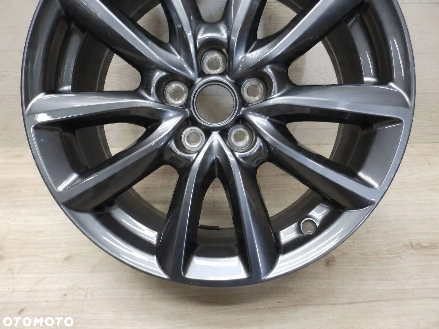 Felga Mazda 3 CX-3 CX3 18x7J Et45 5x114.3 9965B57080 - 4