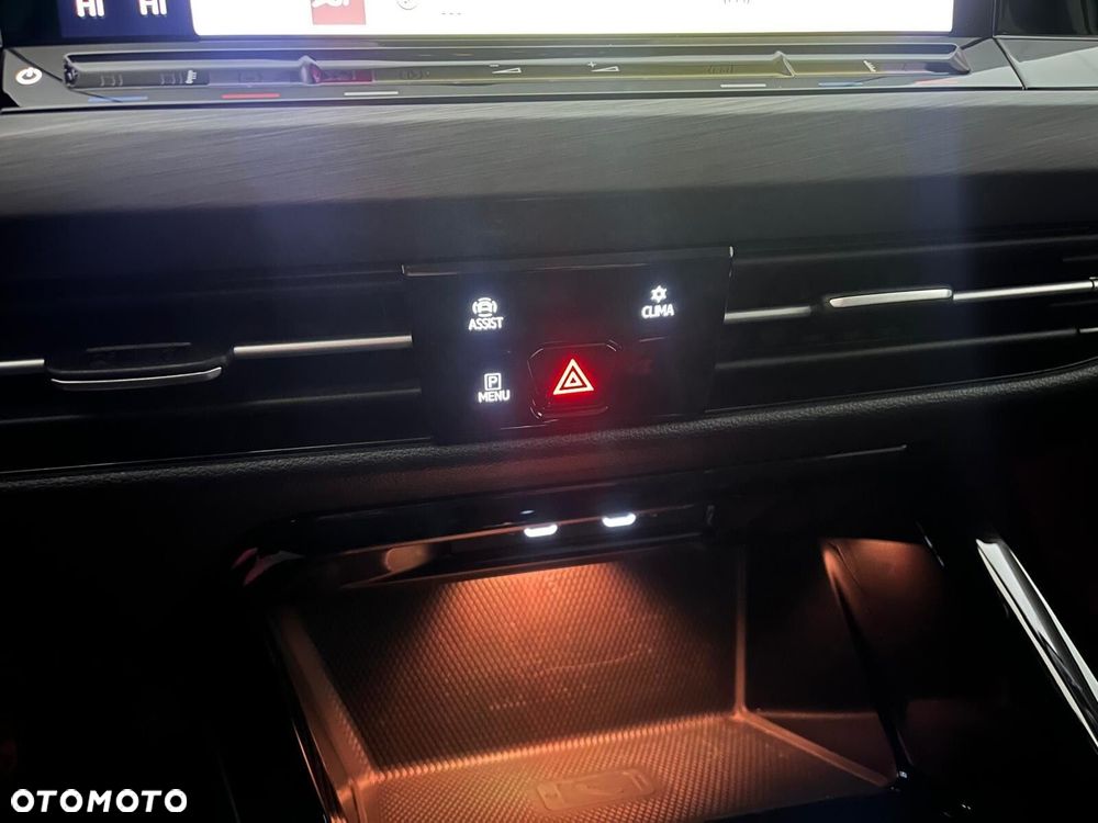 Volkswagen Golf - 25