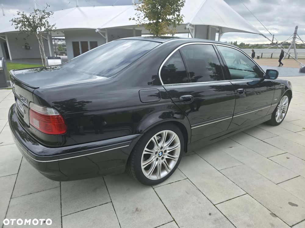 BMW Seria 5 525i - 4
