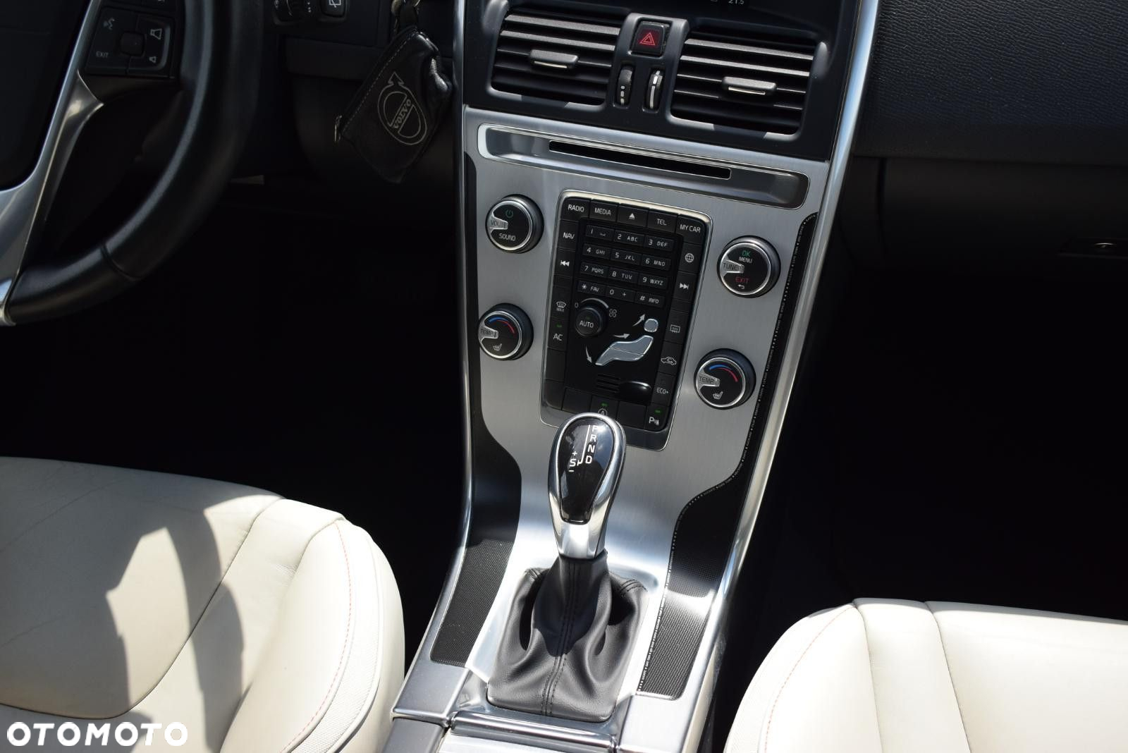 Volvo XC 60 - 13