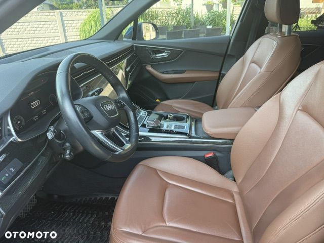 Audi Q7 - 7