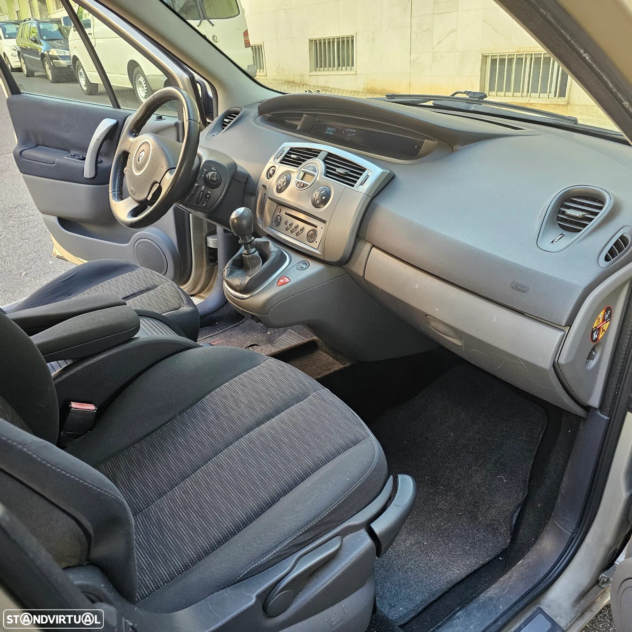 Renault Grand Scénic 1.5 dCi Luxe 7L - 30