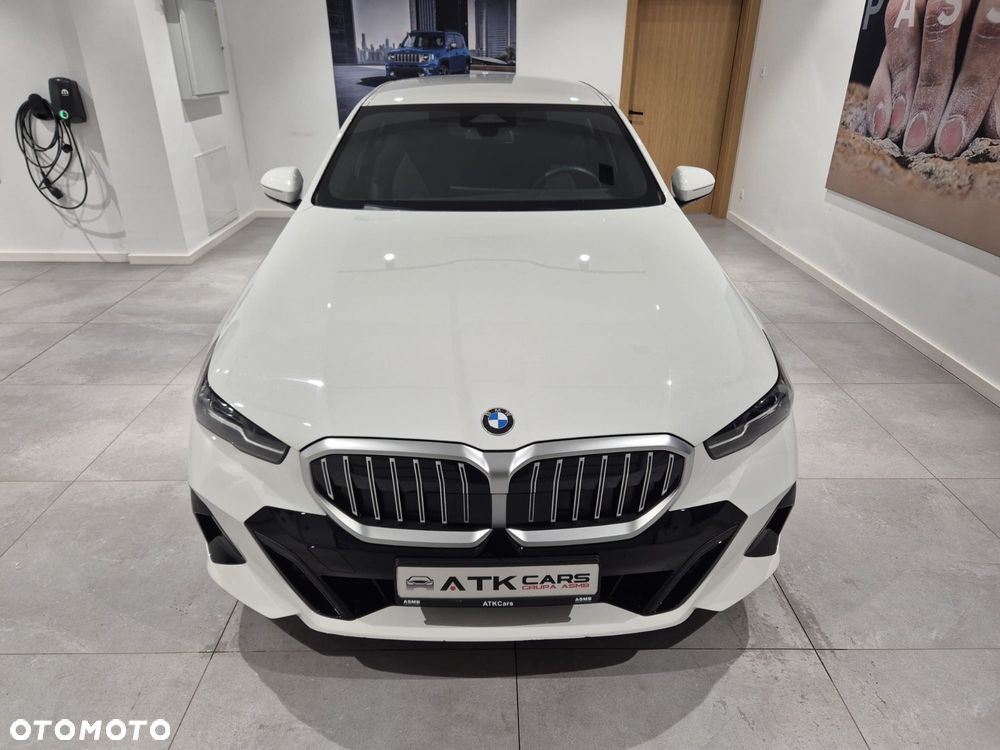 BMW Seria 5 520d xDrive mHEV - 4