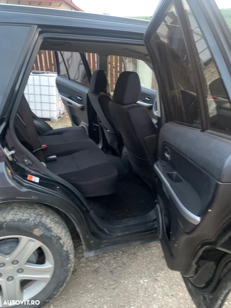 Suzuki Grand Vitara 1.9 DDiS Comfort + DPF - 6