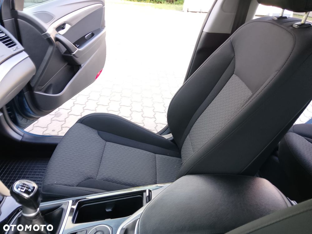 Hyundai i40 Kombi 2.0 Premium - 34