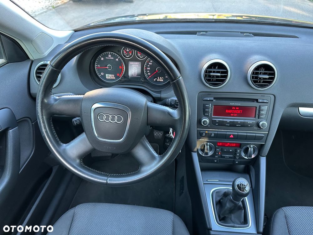 Audi A3 Sportback 1.6 TDI DPF Attraction - 19