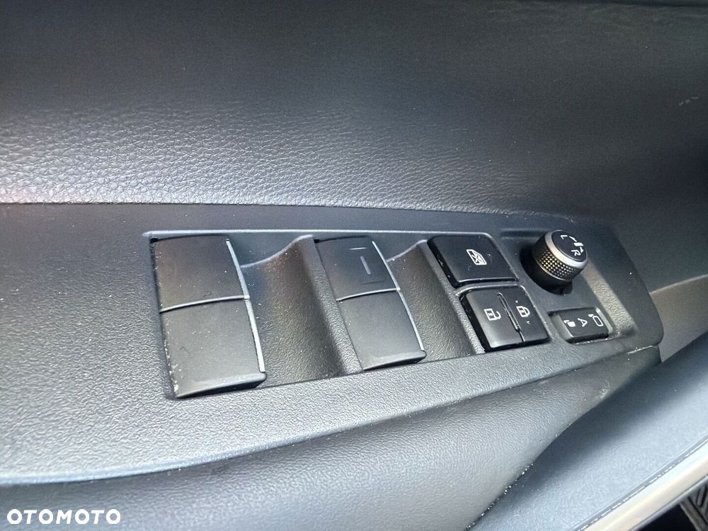 Toyota Corolla - 21