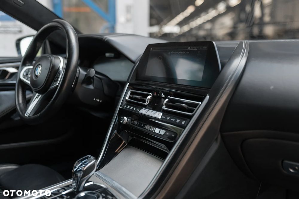 BMW Seria 8 M850i xDrive - 20