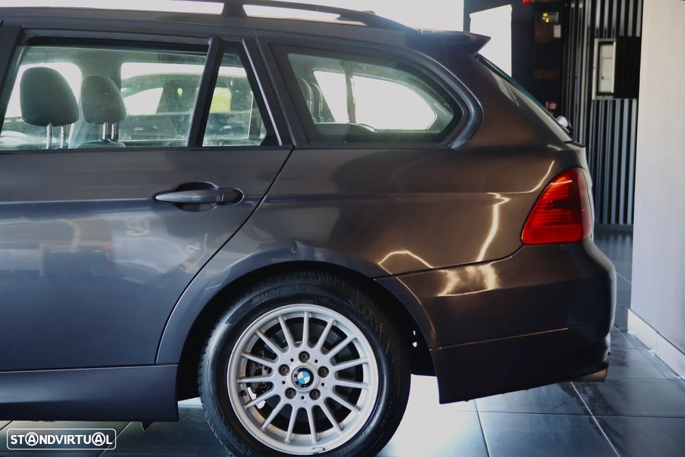 BMW 320 d Touring Dynamic - 5