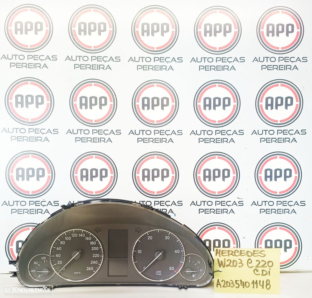 Quadrantes Mercedes W203, W209, referências: A2035401148, A2035404947 - UNIDADE - 1