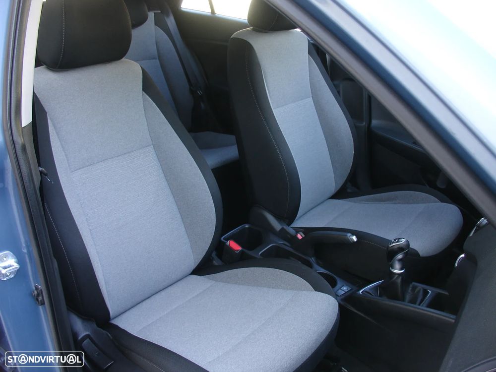 Hyundai i20 1.1 CRDi LED - 14