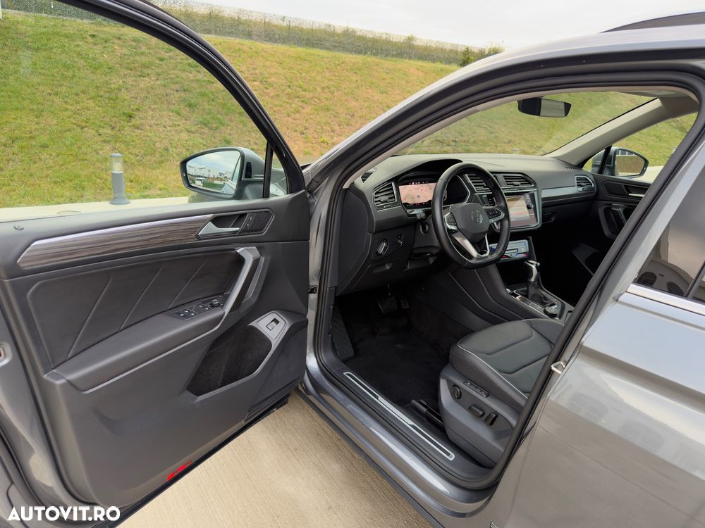 Volkswagen Tiguan 2.0 TDI SCR 4MOTION DSG Elegance - 32