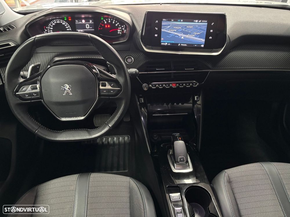 Peugeot 2008 1.2 PureTech Allure EAT8 - 14