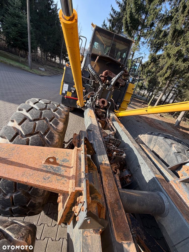 Komatsu HM300-3 - 17