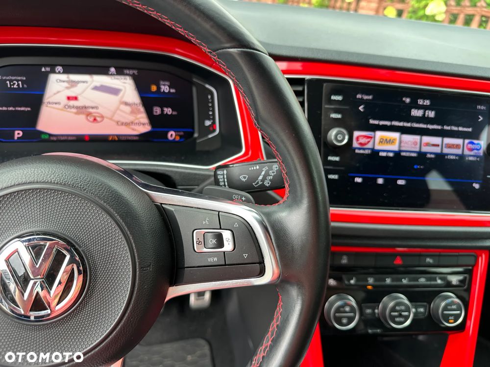 Volkswagen T-Roc - 10
