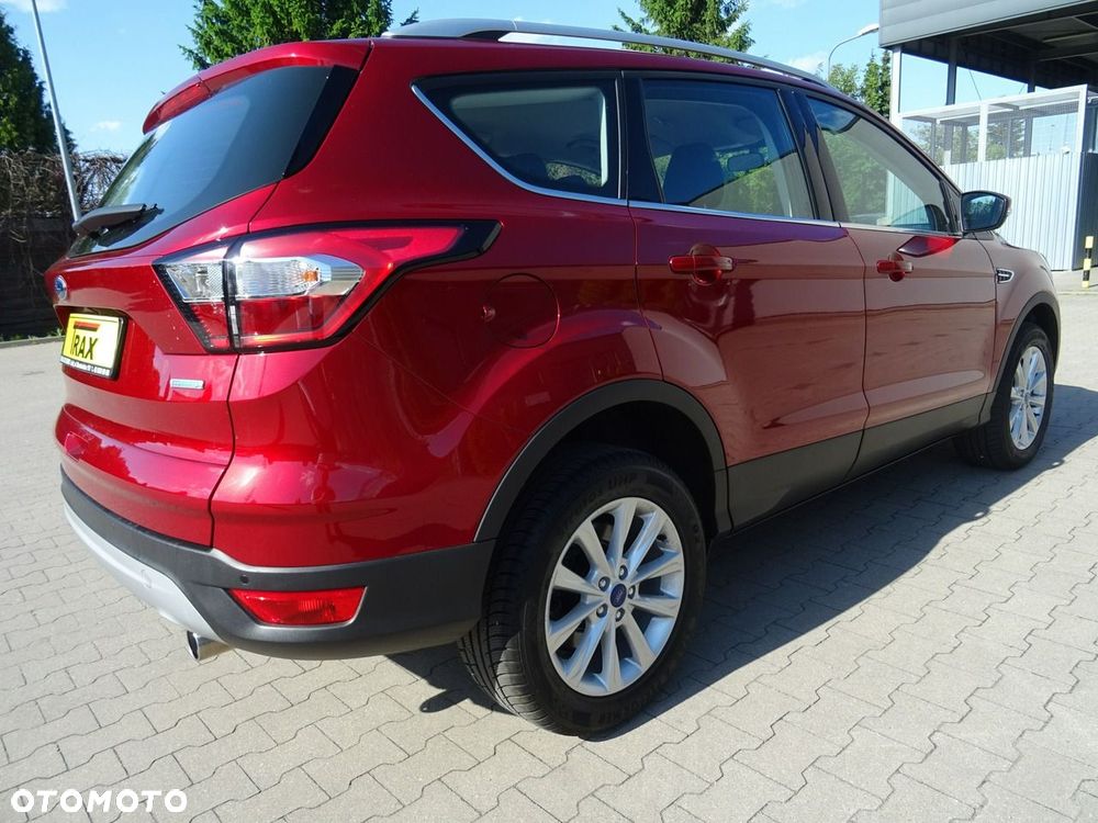 Ford Kuga 1.5 EcoBoost 2x4 Titanium - 9