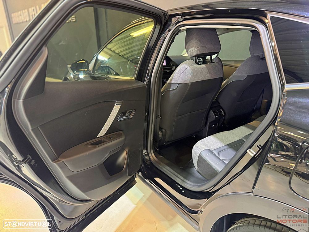 Citroën C4 X 1.2 PureTech Shine EAT8 - 16