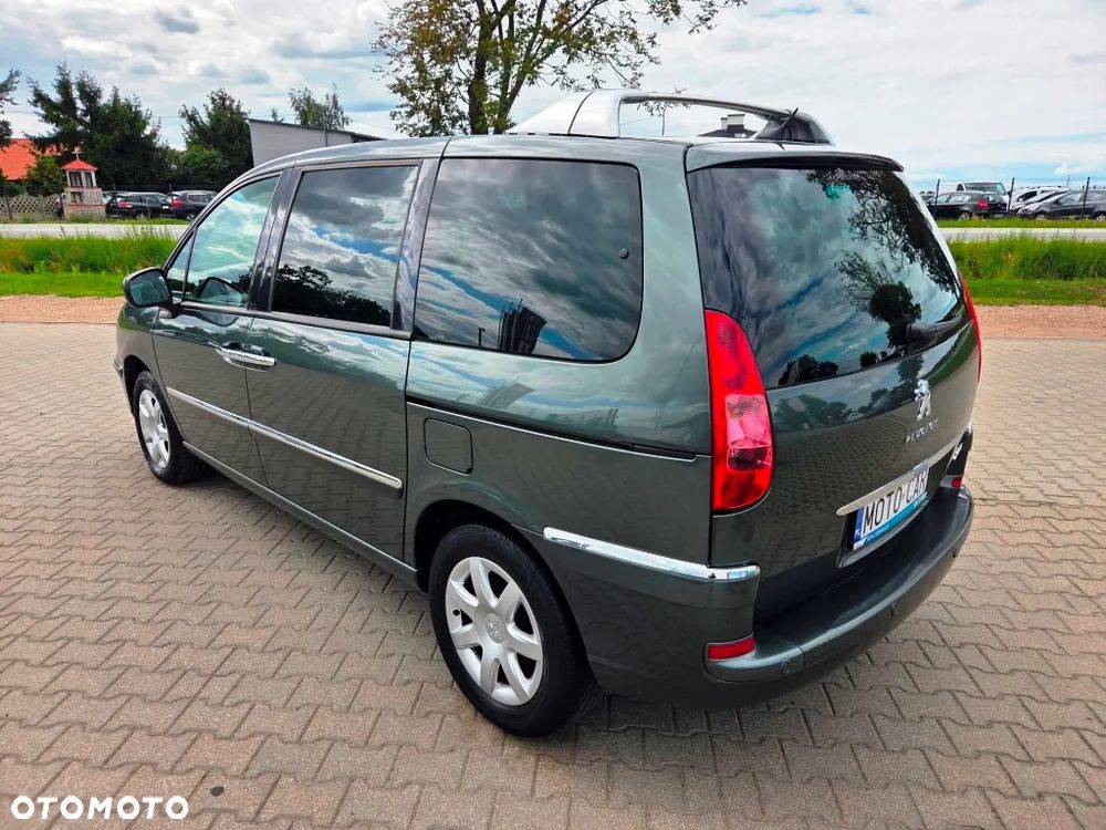 Peugeot 807 HDi 135 Premium - 17