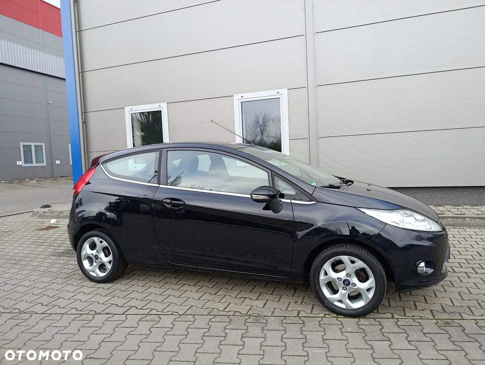 Ford Fiesta 1.25 Titanium - 32