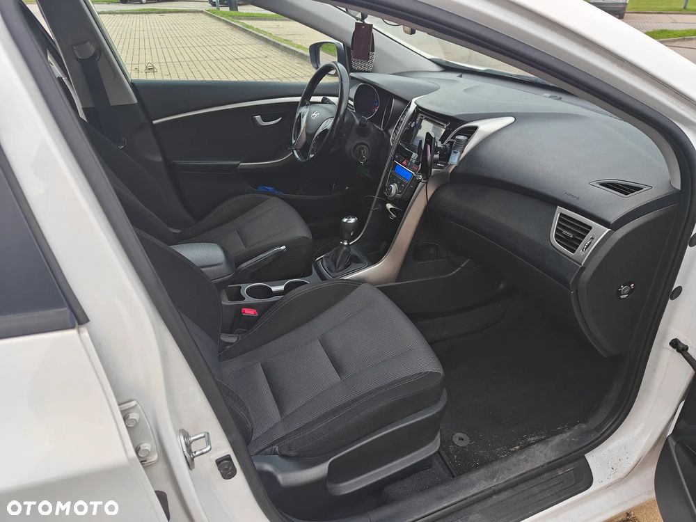 Hyundai i30 - 11
