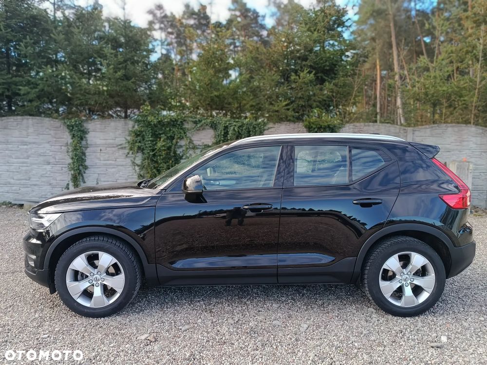 Volvo XC 40 T2 Momentum Core - 2