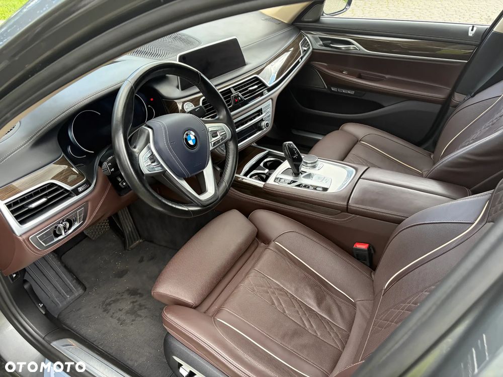 BMW Seria 7 740Le iPerformance - 8