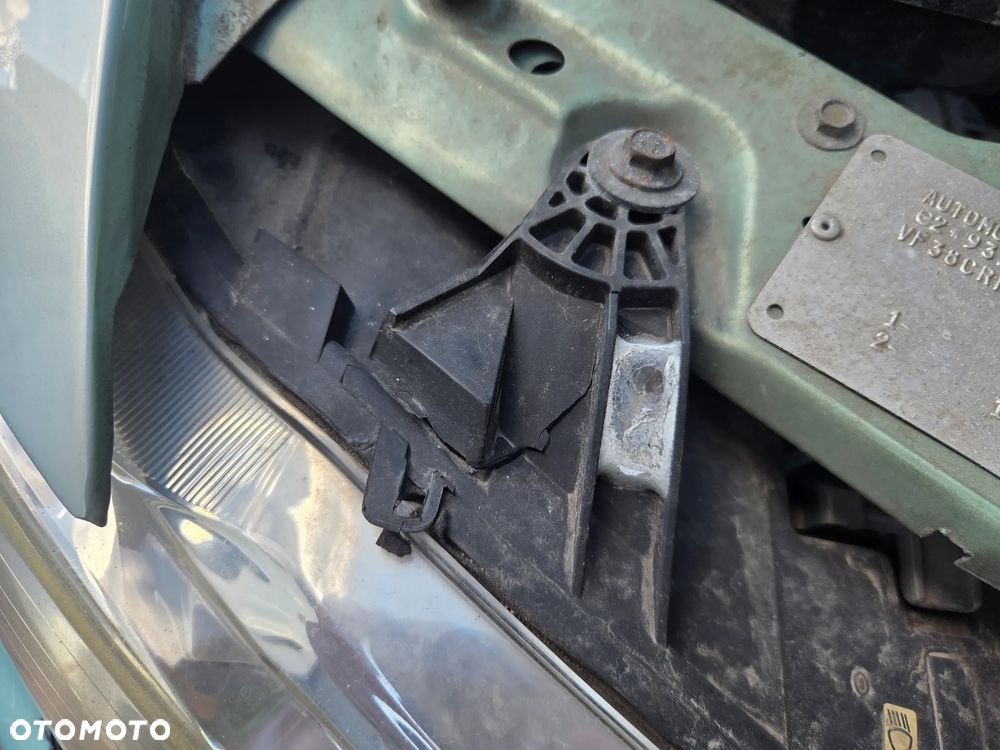 Peugeot 406 - 14