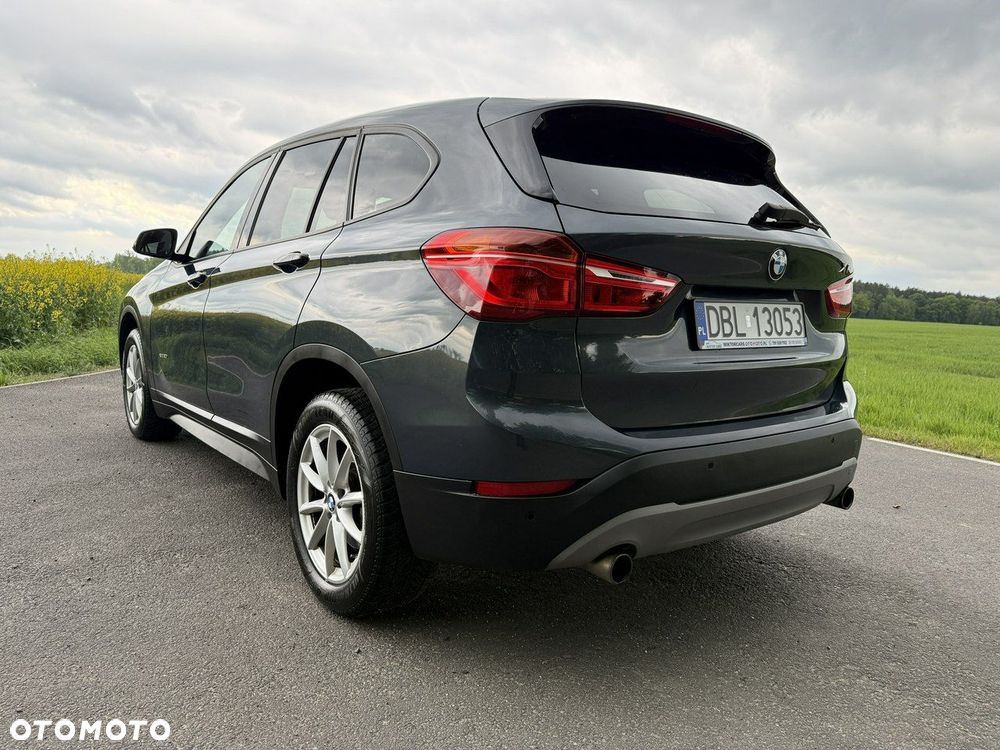 BMW X1 xDrive20i Advantage - 35