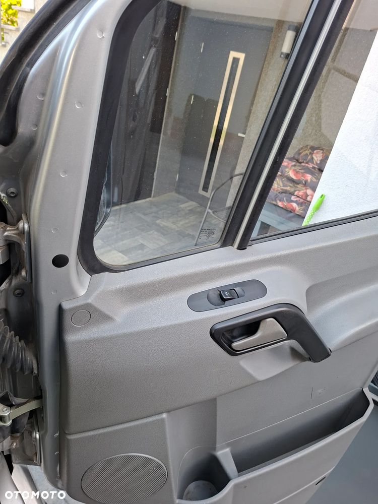 Mercedes-Benz Sprinter - 6