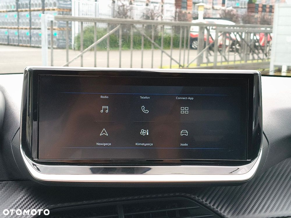 Peugeot 208 - 19