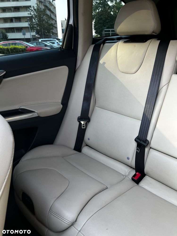 Volvo XC 60 T5 AWD Momentum - 21