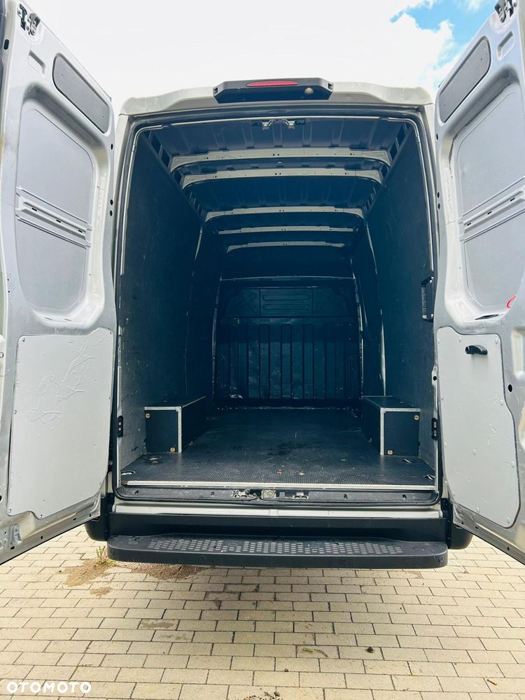Iveco 35s16 - 11