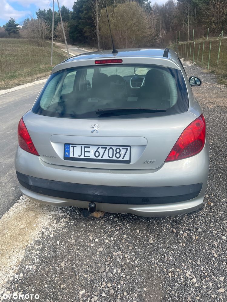 Peugeot 207 - 2