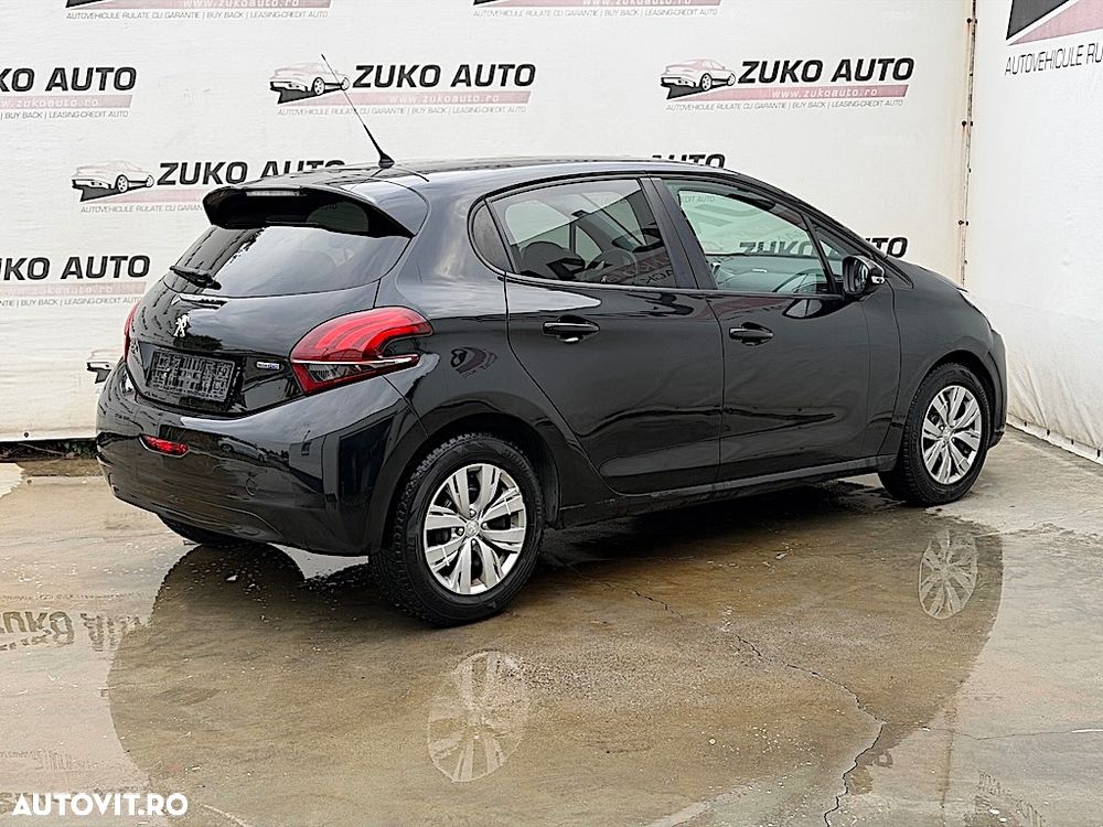 Peugeot 208 Blue-HDi 100 Stop&Start Style - 6