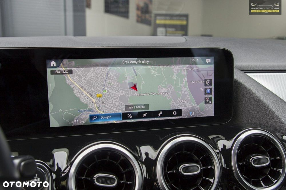 Mercedes-Benz GLA - 25