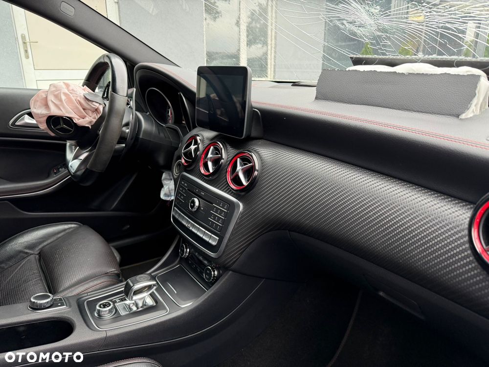 Mercedes-Benz Klasa A AMG 45 4Matic AMG Speedshift 7G-DCT - 13