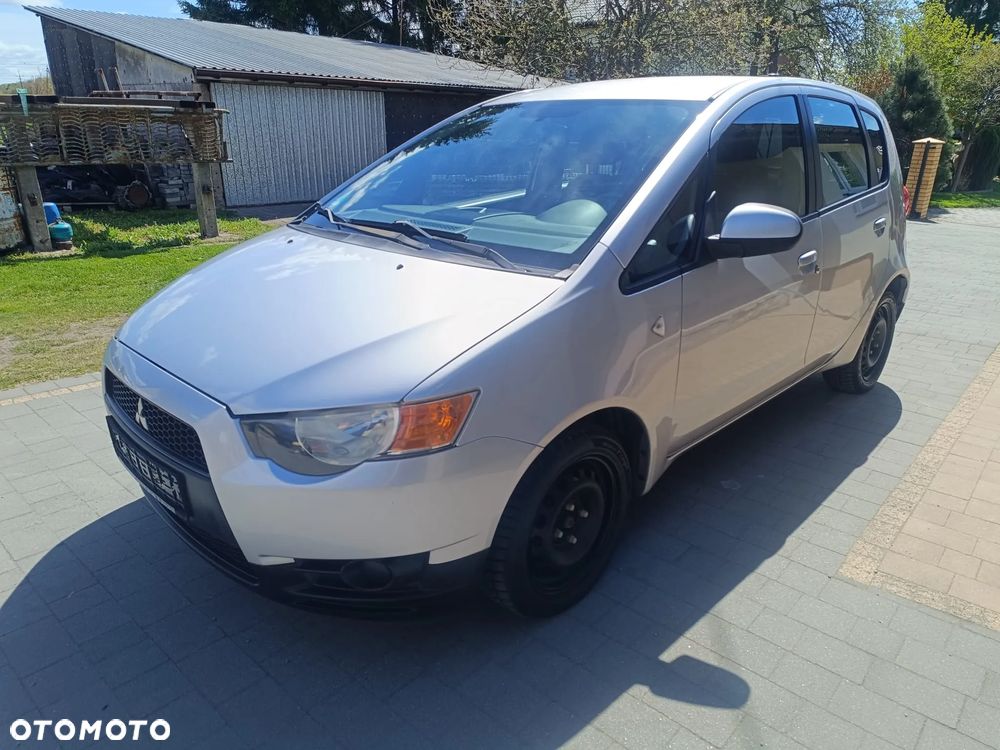 Mitsubishi Colt - 1