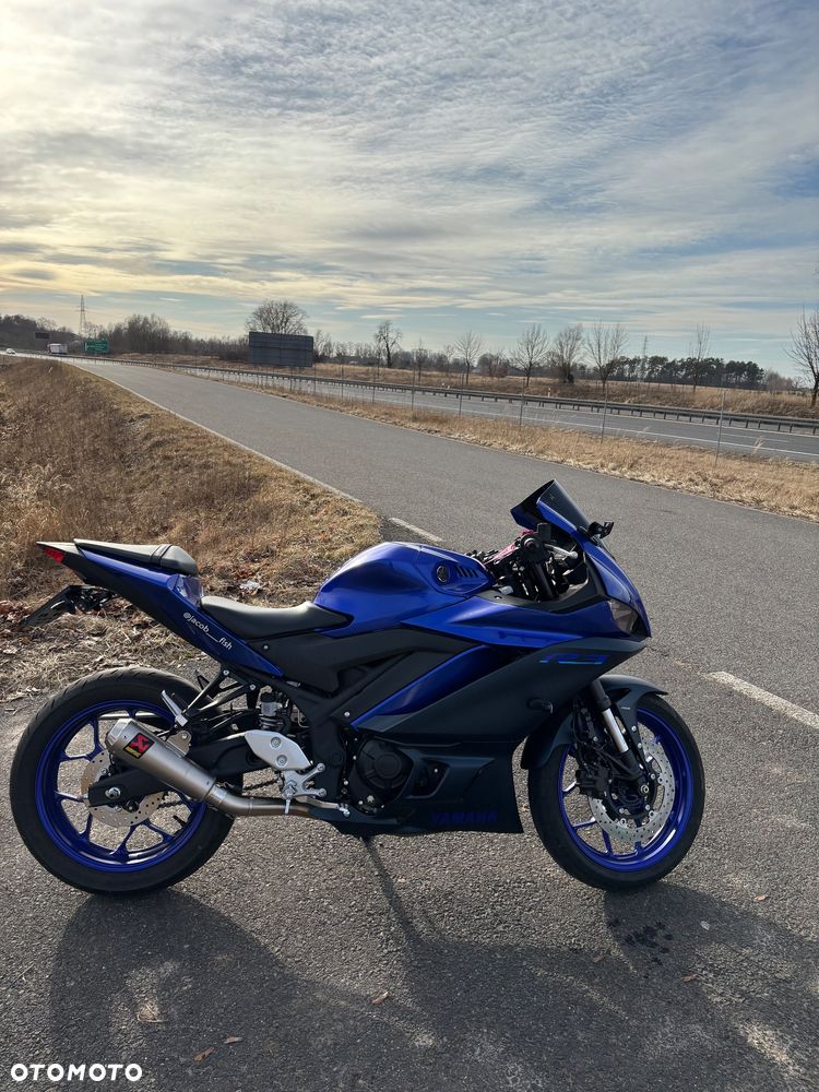 Yamaha R3 - 4