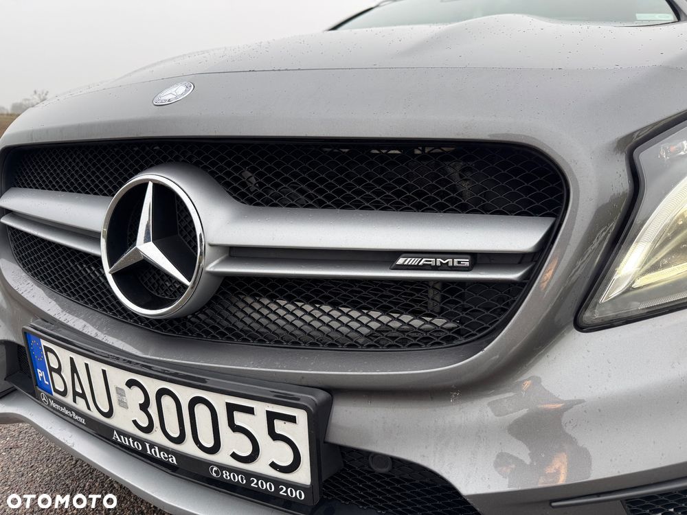 Mercedes-Benz GLA - 15