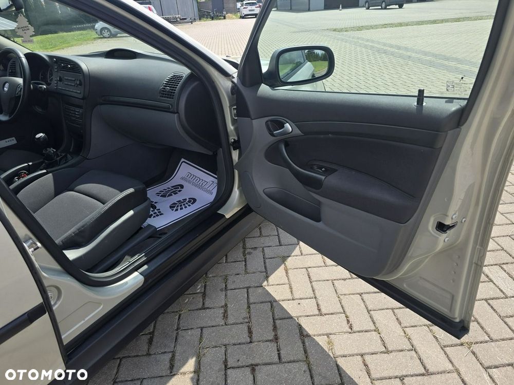 Saab 9-3 - 24