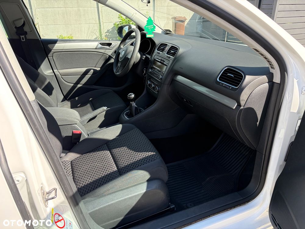 Volkswagen Golf 2.0 TDI DPF Comfortline - 17