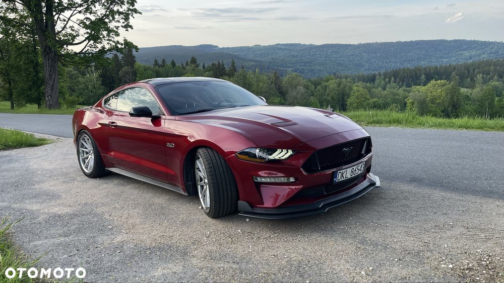 Ford Mustang - 1