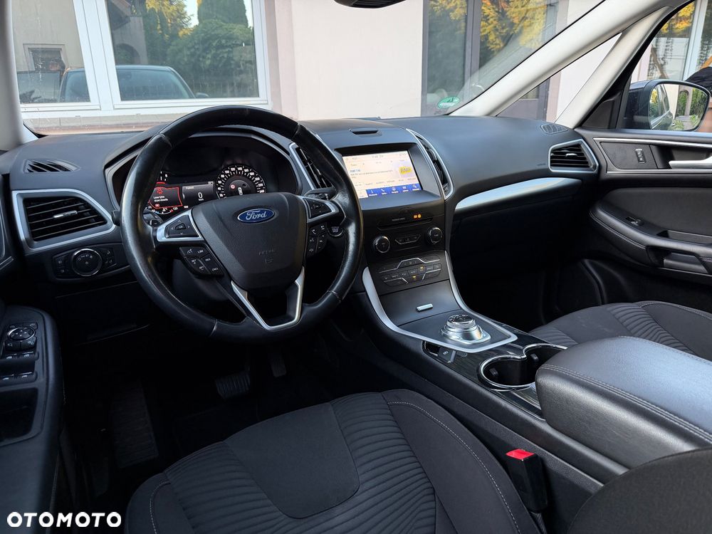 Ford S-Max - 16