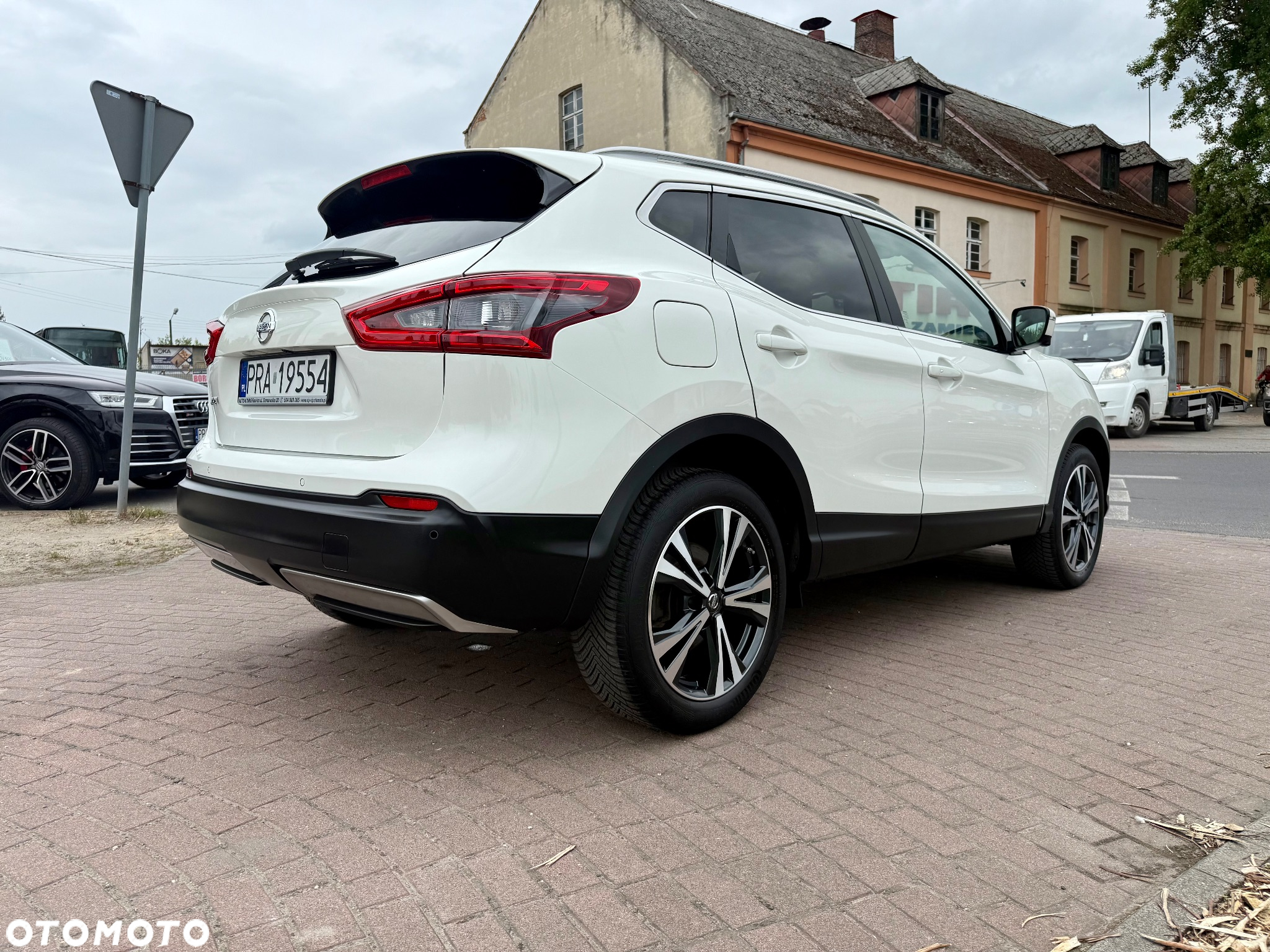 Nissan Qashqai 1.3 DIG-T MHEV Tekna+ - 25
