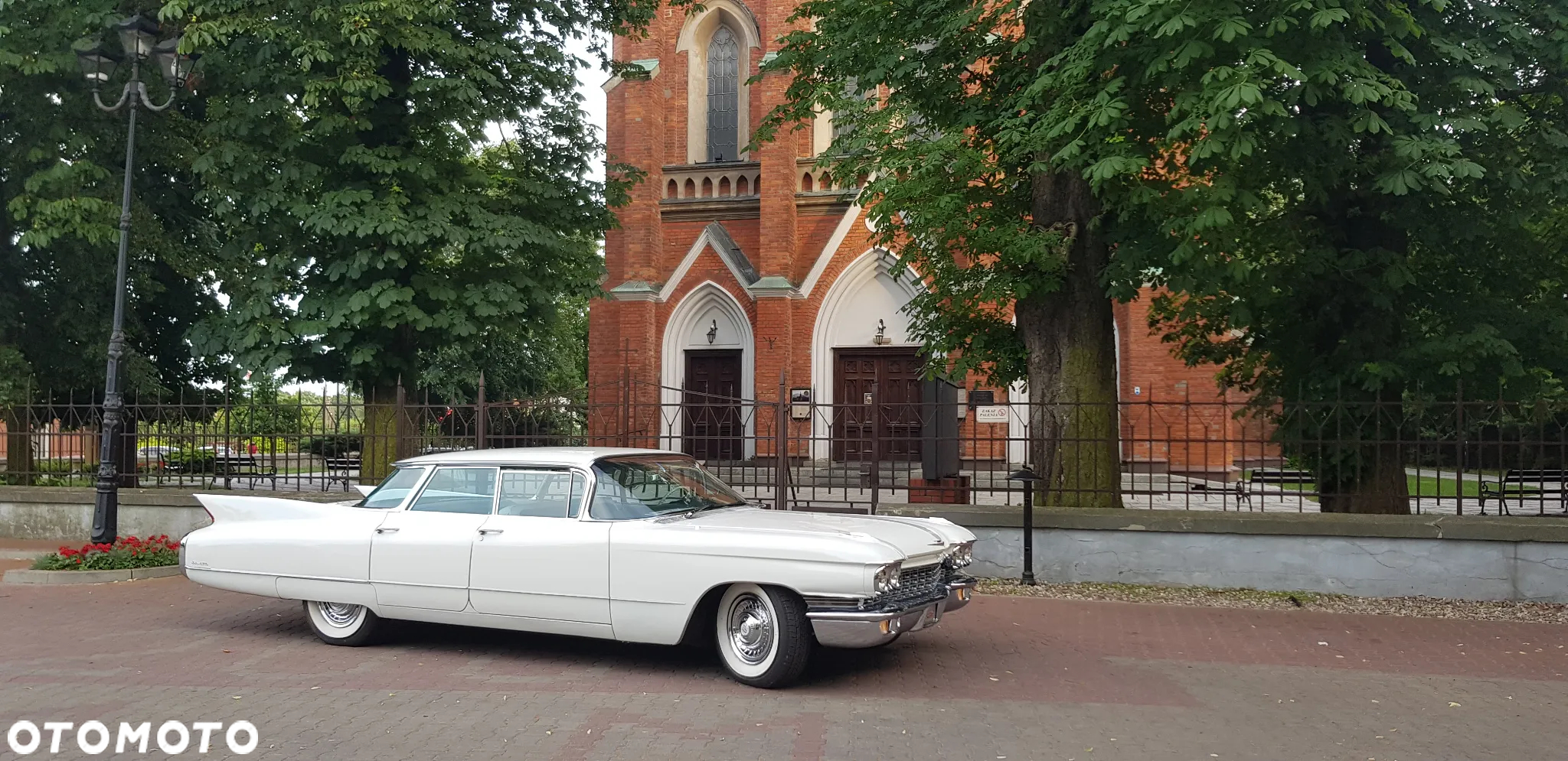 Cadillac Deville - 3