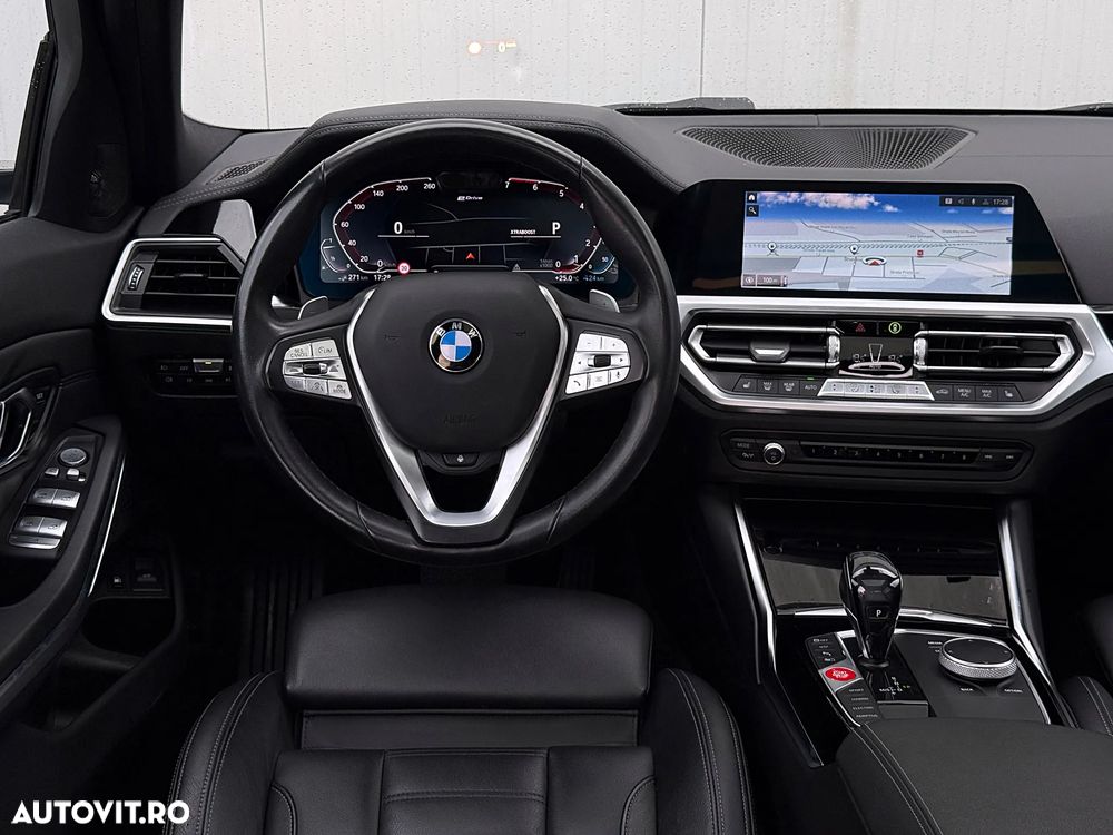 BMW Seria 3 330e Aut. M Sport - 26