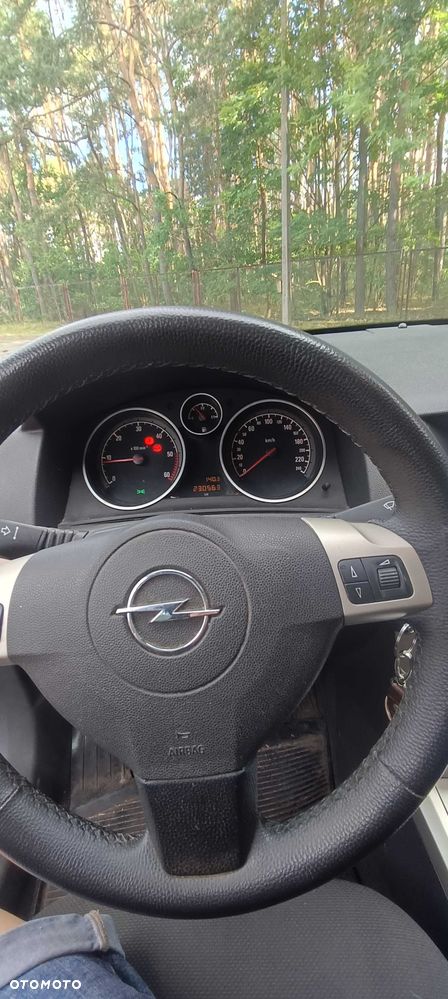 Opel Astra - 4